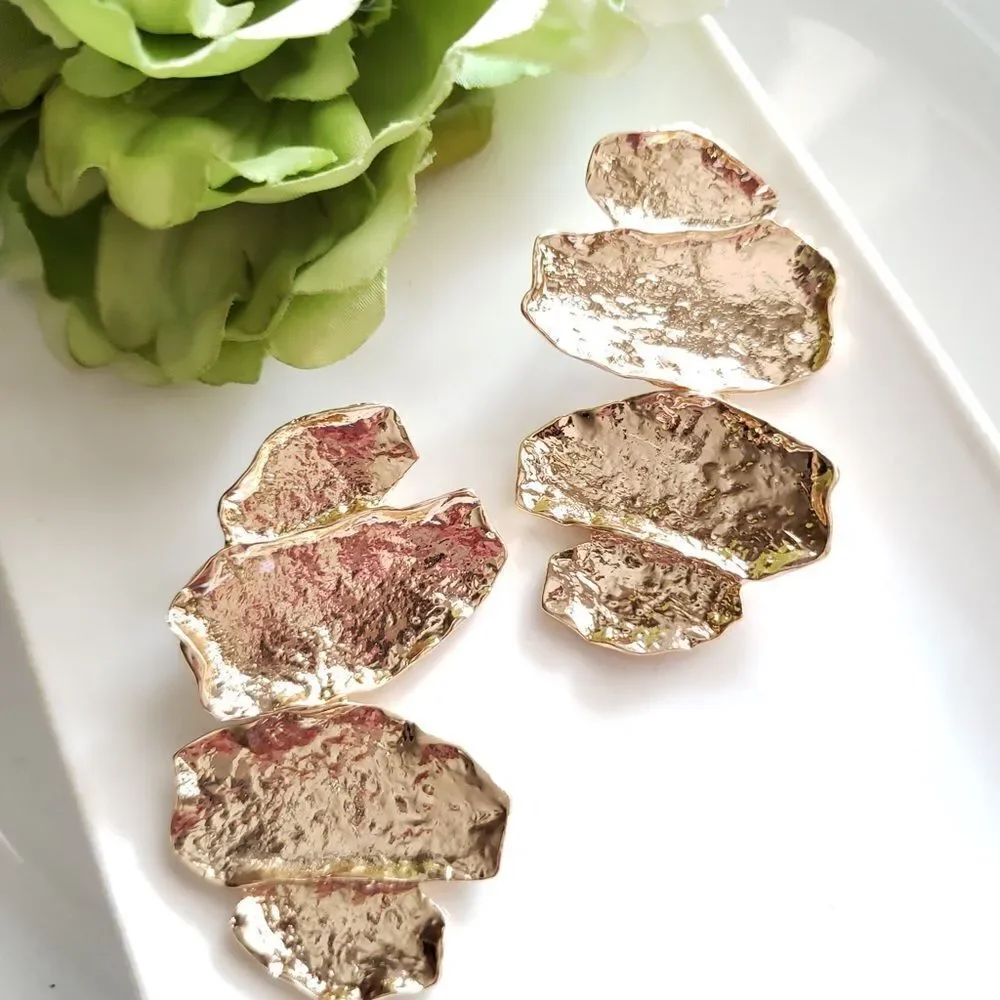 Zara Textured Golden Earrings